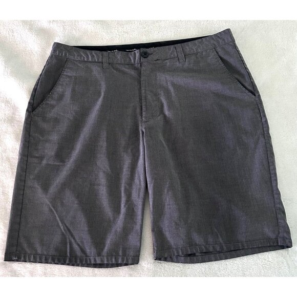 Travis Mathew Mens Gray Casual Lightweight Golf Shorts Size 36 10" Inseam - Picture 1 of 6